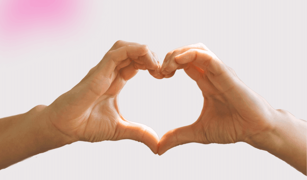 Coeur avec les mains